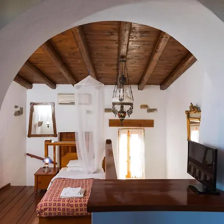 Leonidas Traditionelles Kretisches Haus Mit Meerblick