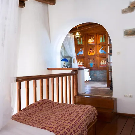 Hébergement de vacances Leonidas Traditionelles Kretisches Haus Mit Meerblick Elounda